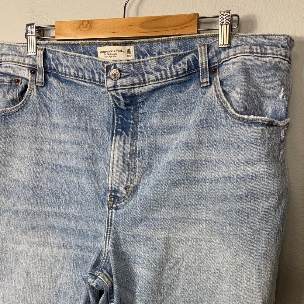 Abercrombie & Fitch 90's‎ Straight Ultra high Rise Jeans